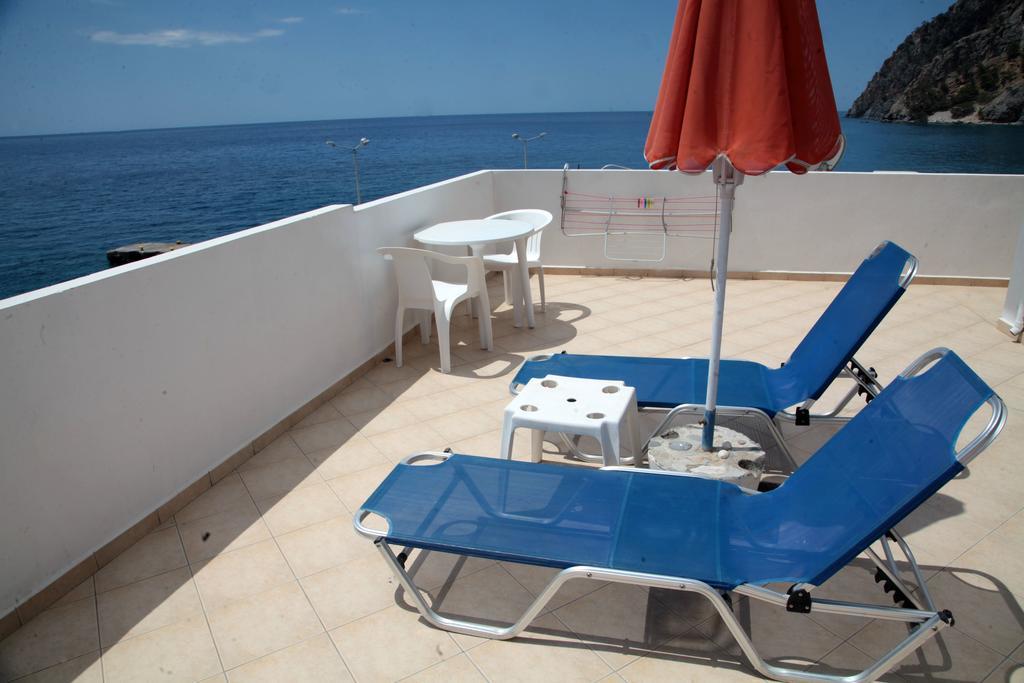 Paralia Guest House อาเยียรูเมลี ห้อง รูปภาพ