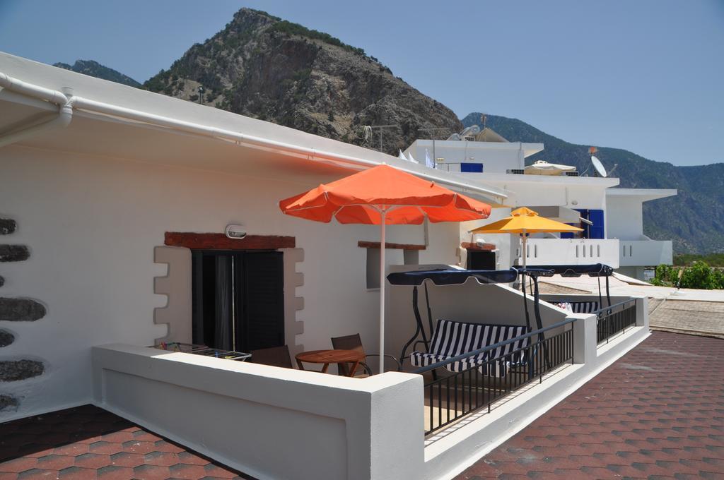 Paralia Guest House อาเยียรูเมลี ห้อง รูปภาพ