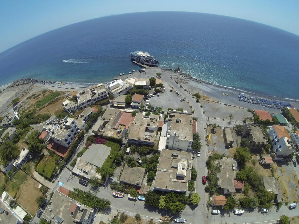 Paralia Guest House อาเยียรูเมลี ภายนอก รูปภาพ