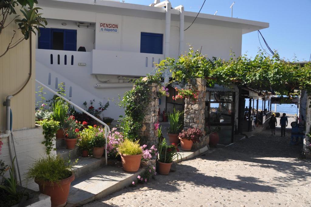 Paralia Guest House อาเยียรูเมลี ภายนอก รูปภาพ