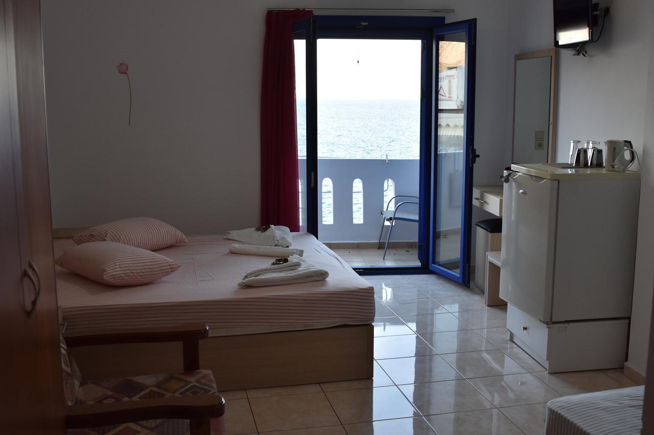 Paralia Guest House อาเยียรูเมลี ภายนอก รูปภาพ
